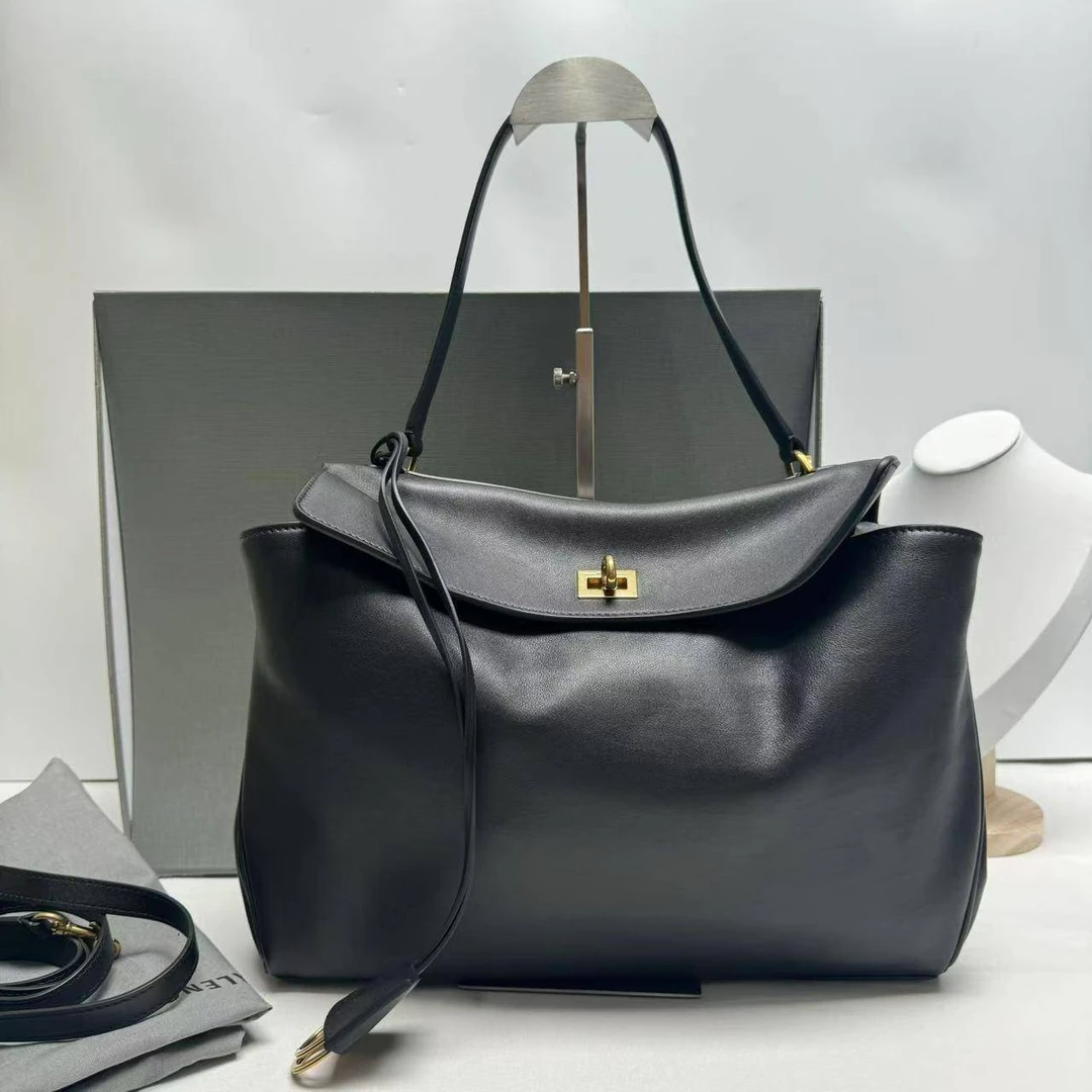 胖虎佳佳/巴黎世家/95新/公价0/箱包/两用包/31B2501230042