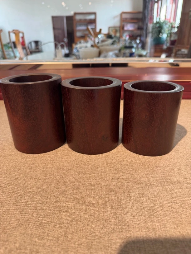 赞比亚紫檀笔筒福利品