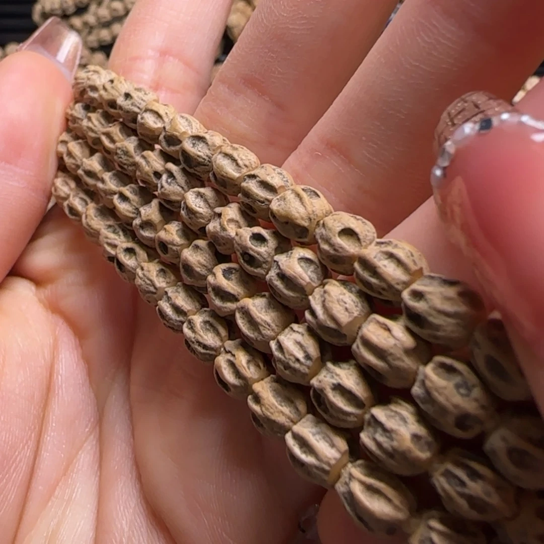 【闪购商品】柏香籽/百香籽吊坠松*