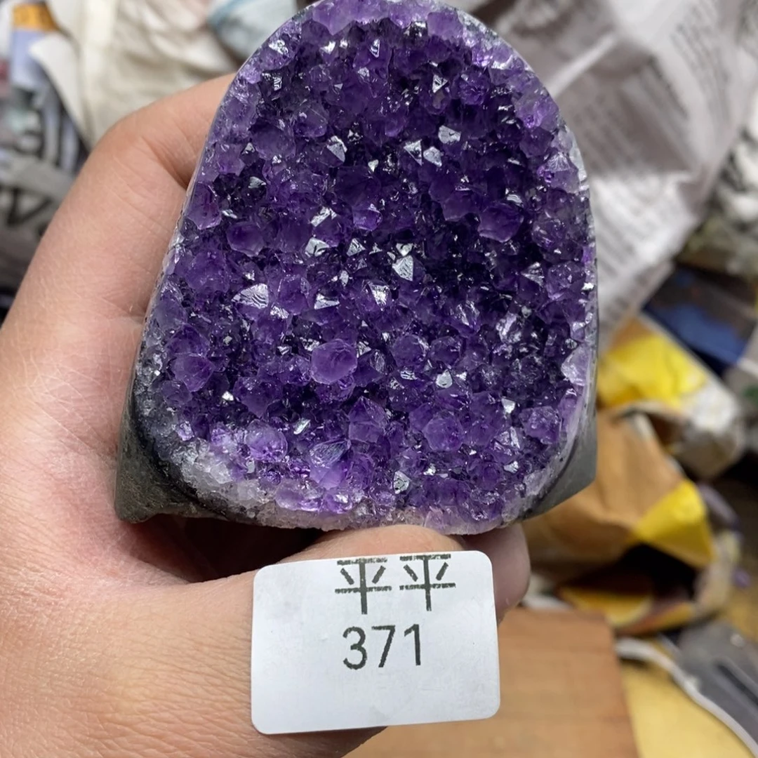 紫晶乌拉圭未镶嵌