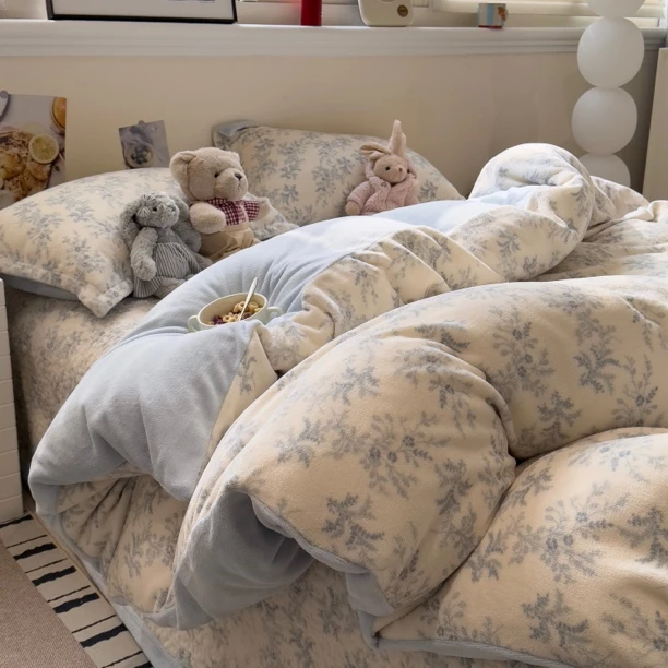 秋冬 加厚牛奶绒床盖款四件套床品套件柔软亲肤保暖冬季不静电