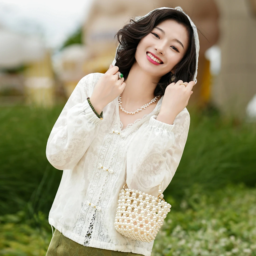 西子/【古堡防晒】桑蚕丝8姆米腰果花蕾丝古堡风防晒外套/WTTJ142