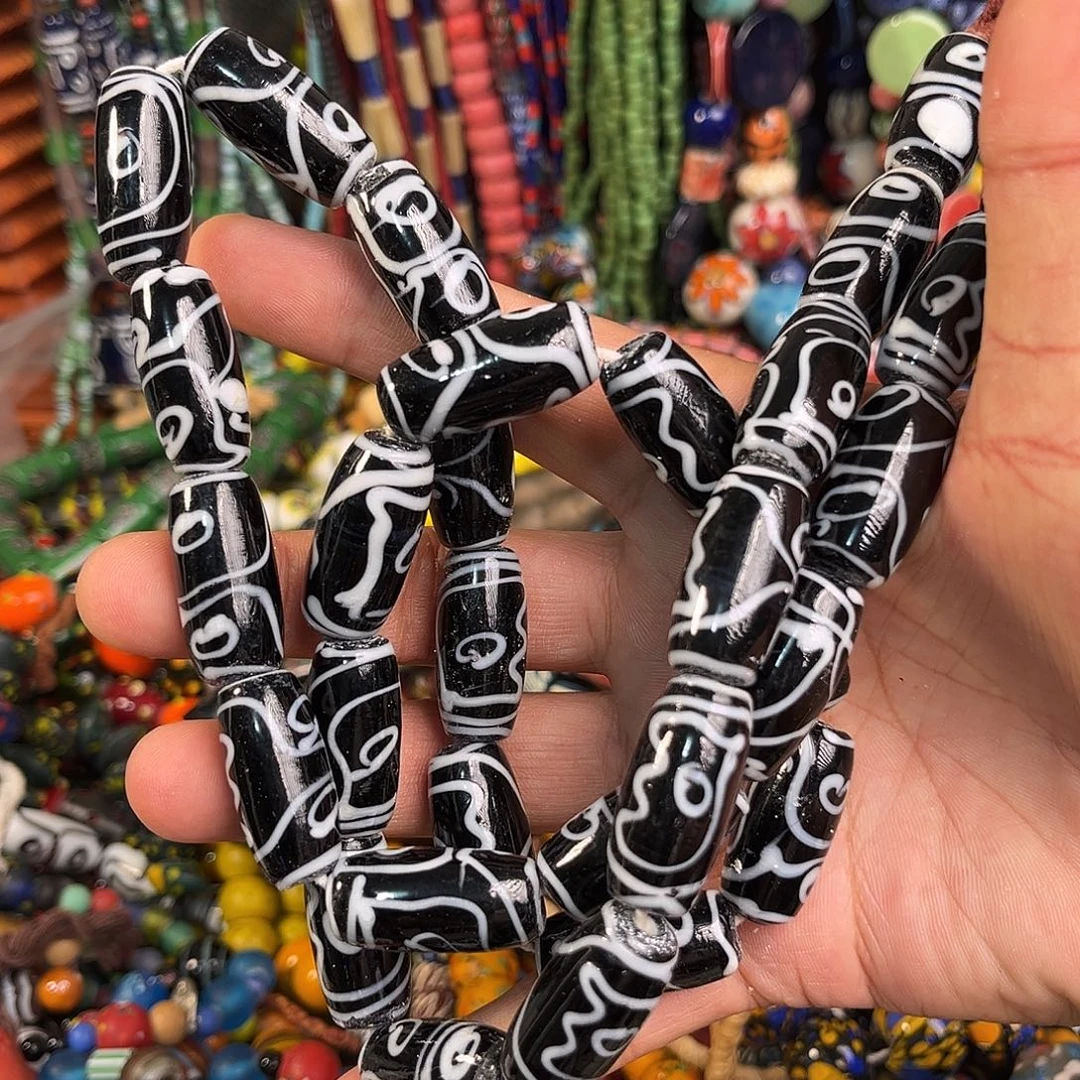 琉璃非金属黑色天珠