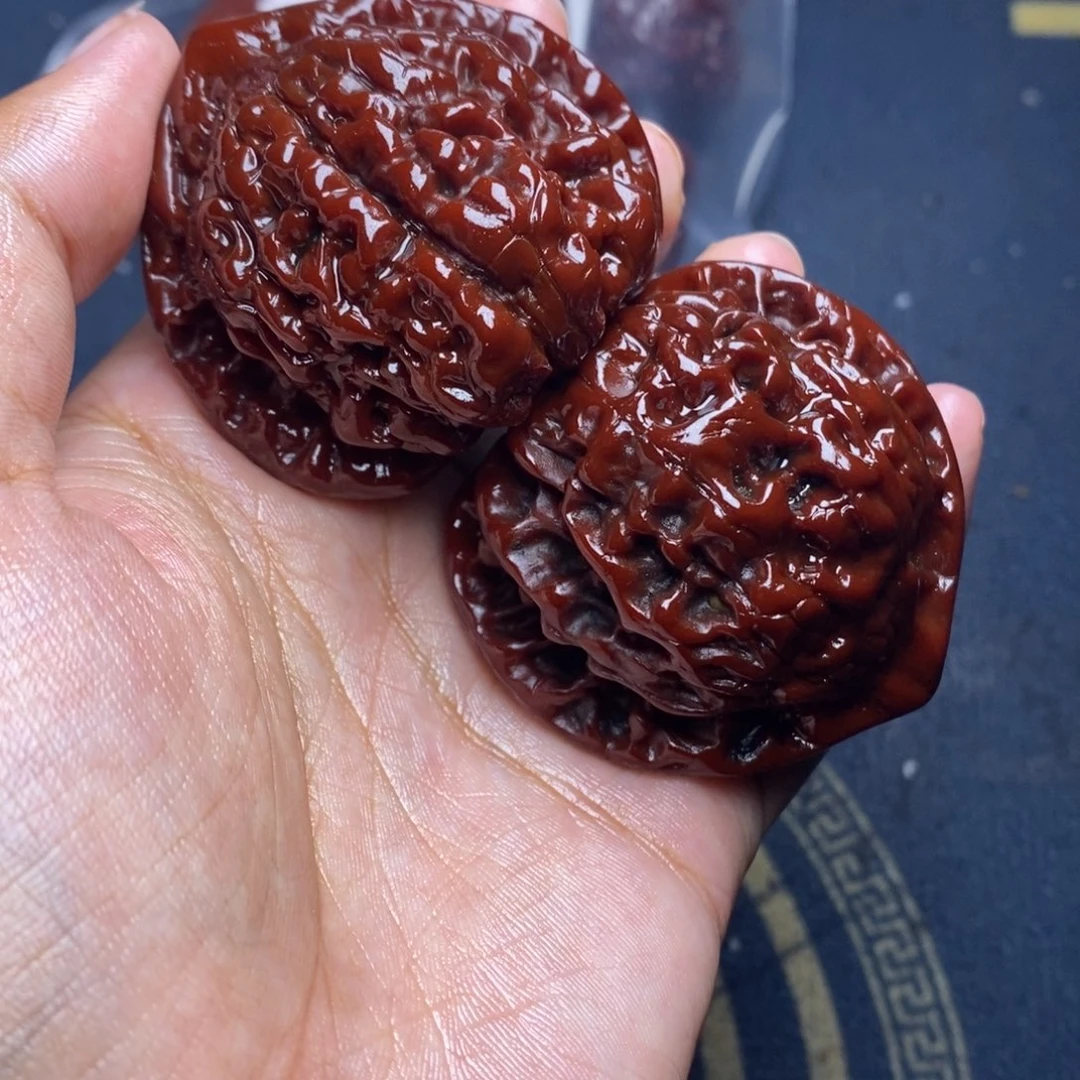 文玩核桃吊坠官帽49 色差