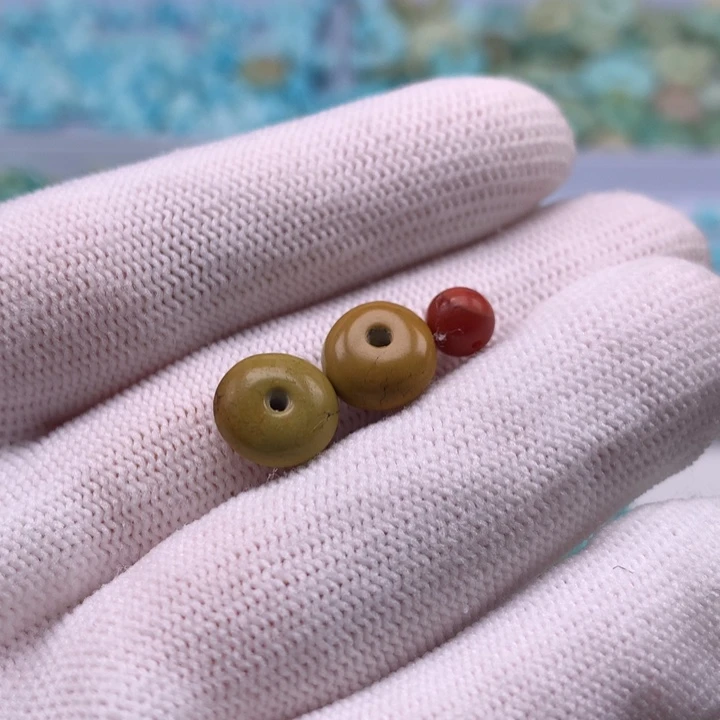 南红玛瑙未镶嵌珠宝奇石