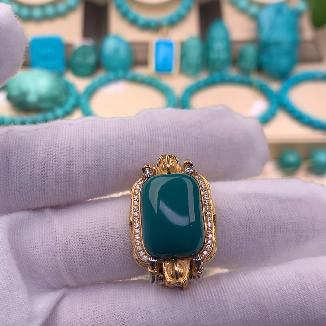 18K金镶嵌绿松石珠宝奇石