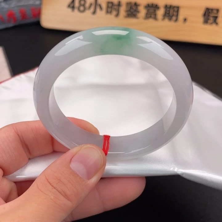 翡翠未镶嵌手镯-5