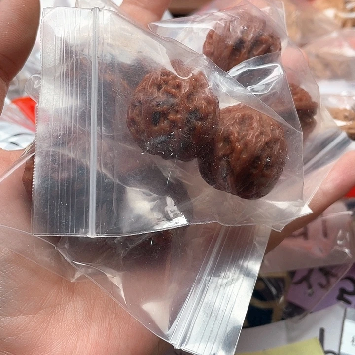 文玩核桃把件随机发货手捻