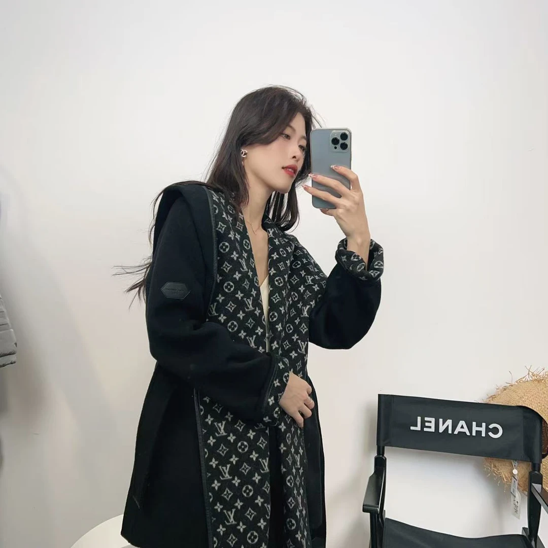 95新 LouisVuitton/路易威登 麦殿/外套36码黑色/250104GHKLSA4