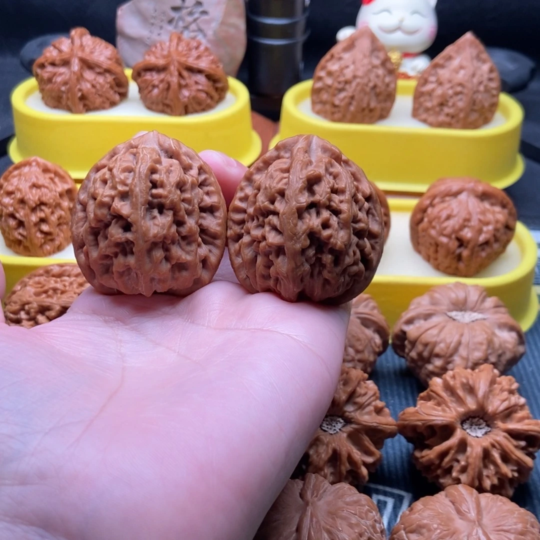 吊坠文玩核桃全品红锦鲤