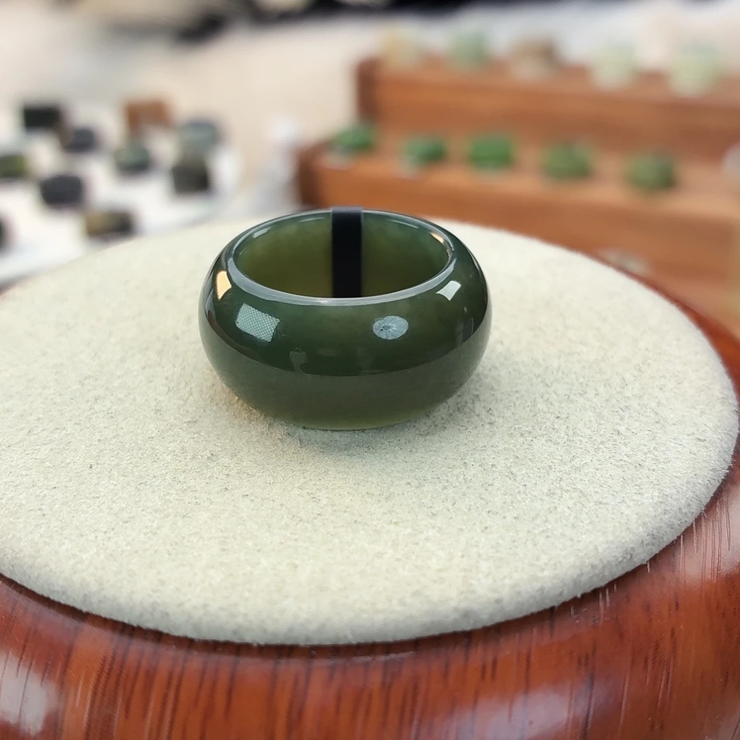 和田玉未镶嵌戒指i2碧绿墩墩18.4mm