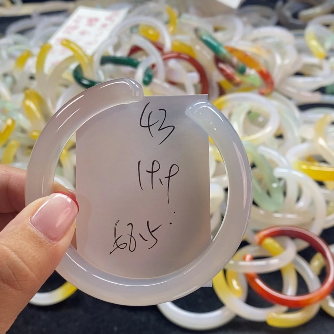 手镯玛瑙/玉髓未镶嵌43