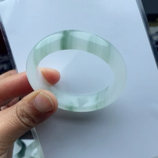 石英质玉（金丝玉）手镯未镶嵌雨**合