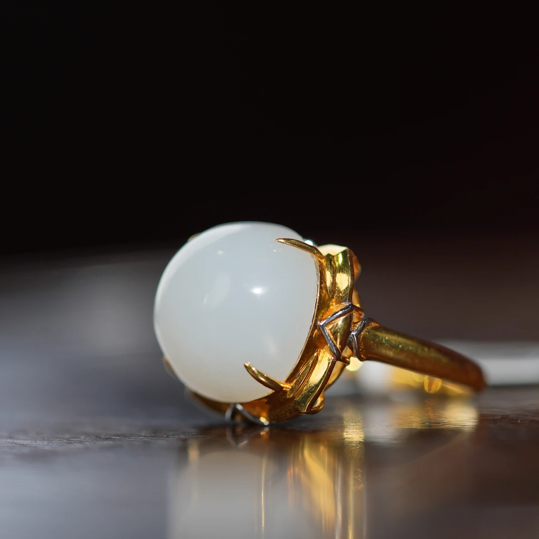 lot8819和田玉白玉戒指圈口18/云南典藏