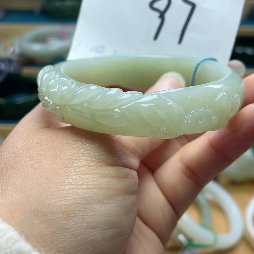 未镶嵌手镯和田玉圈口57