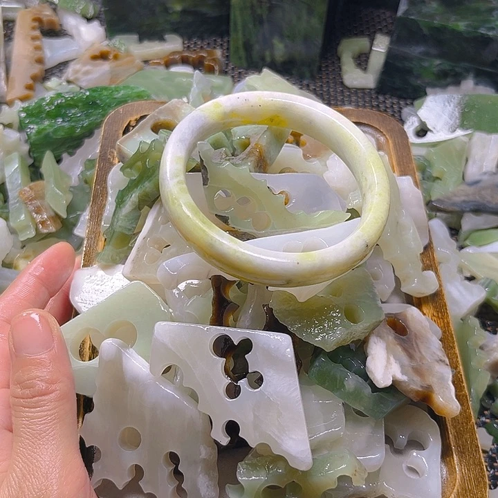 未镶嵌和田玉珠宝半成品拉*