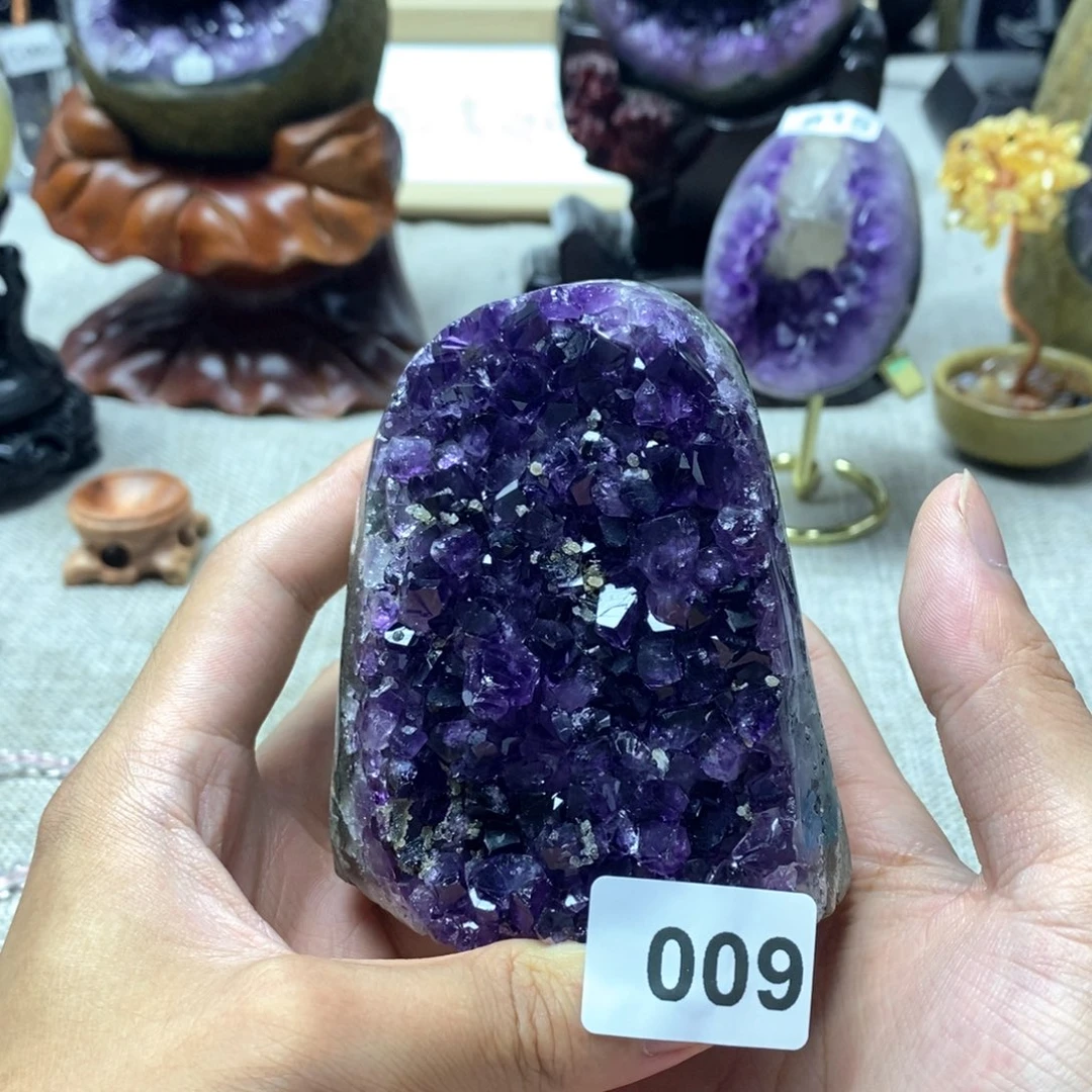 未镶嵌水晶大型摆件（非配饰）