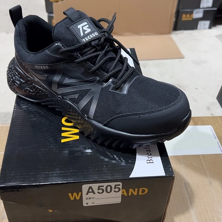 编码505号。44码防砸防刺劳保鞋。