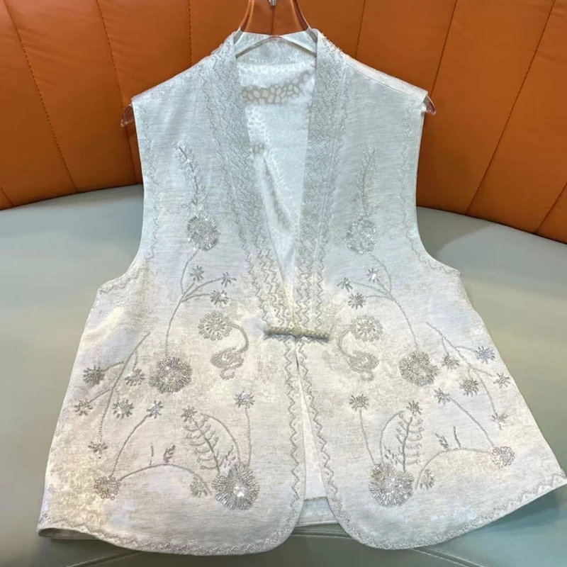 2025年春季新品新中式国风v领刺绣马甲女亮片钉珠外穿上衣