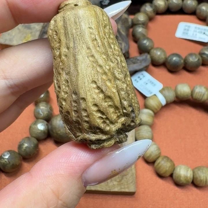 大叶紫檀（黑酸枝木类）