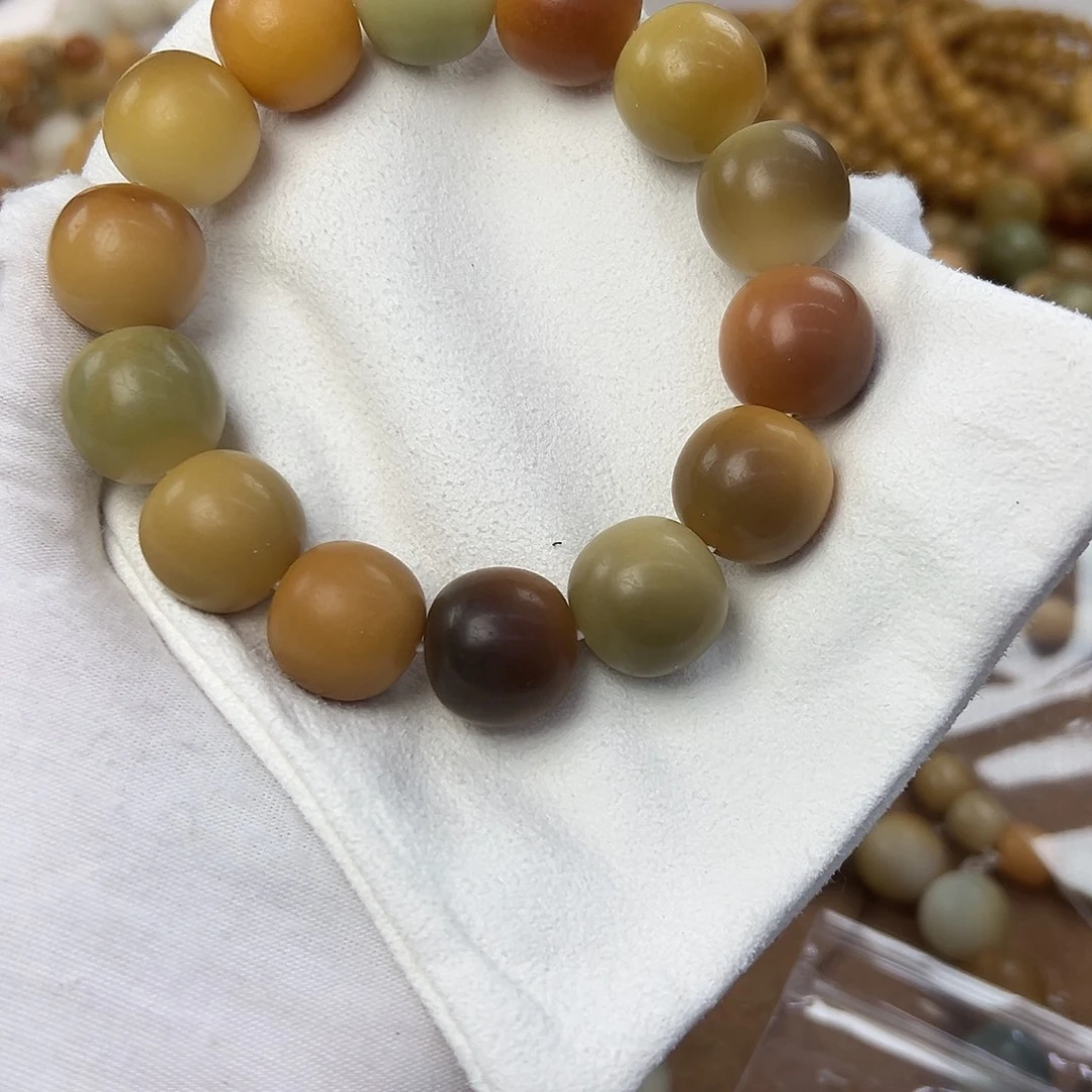 吊坠菩提根/象牙果20微瑕特价378