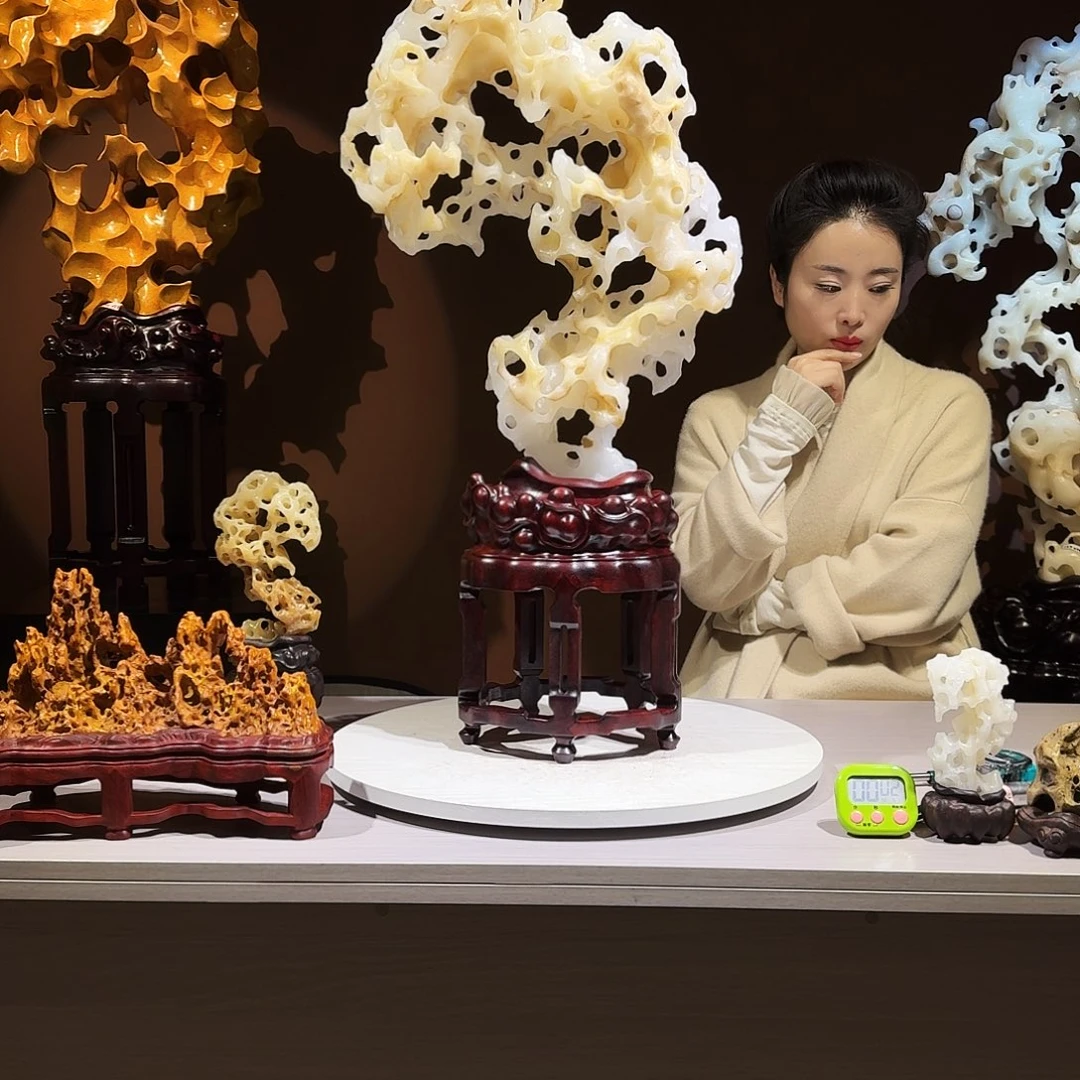 仟*太湖石摆件，高76宽39