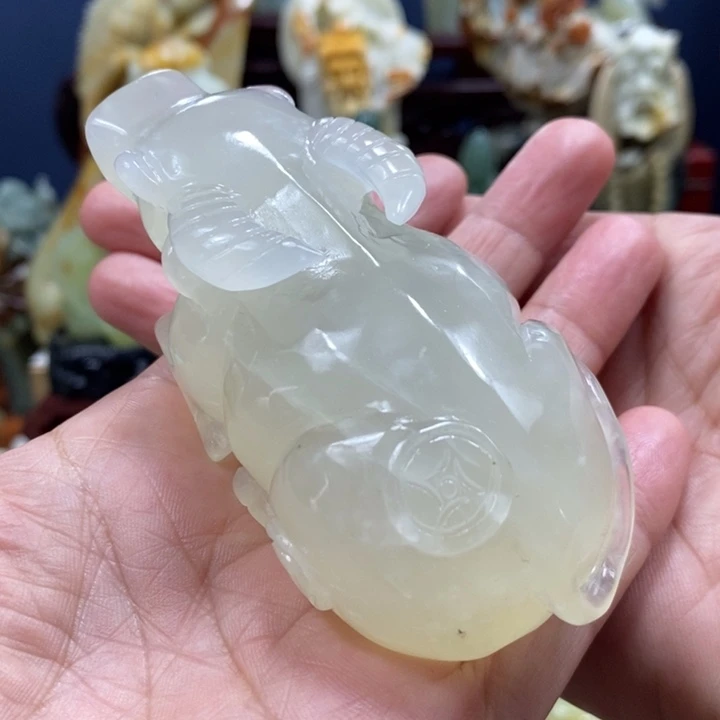 未镶嵌蛇纹石玉珠宝奇石