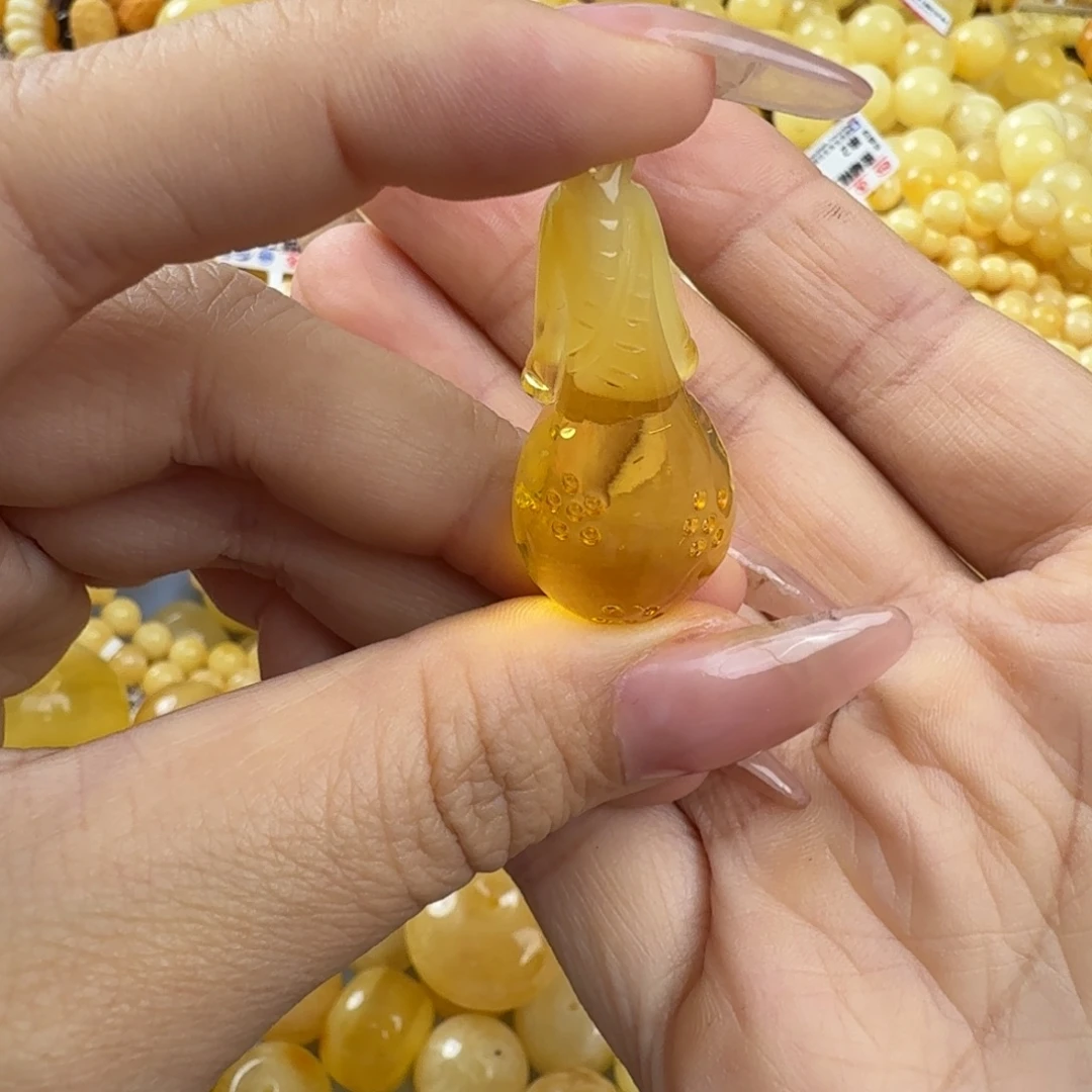 琥珀未镶嵌珠宝奇石