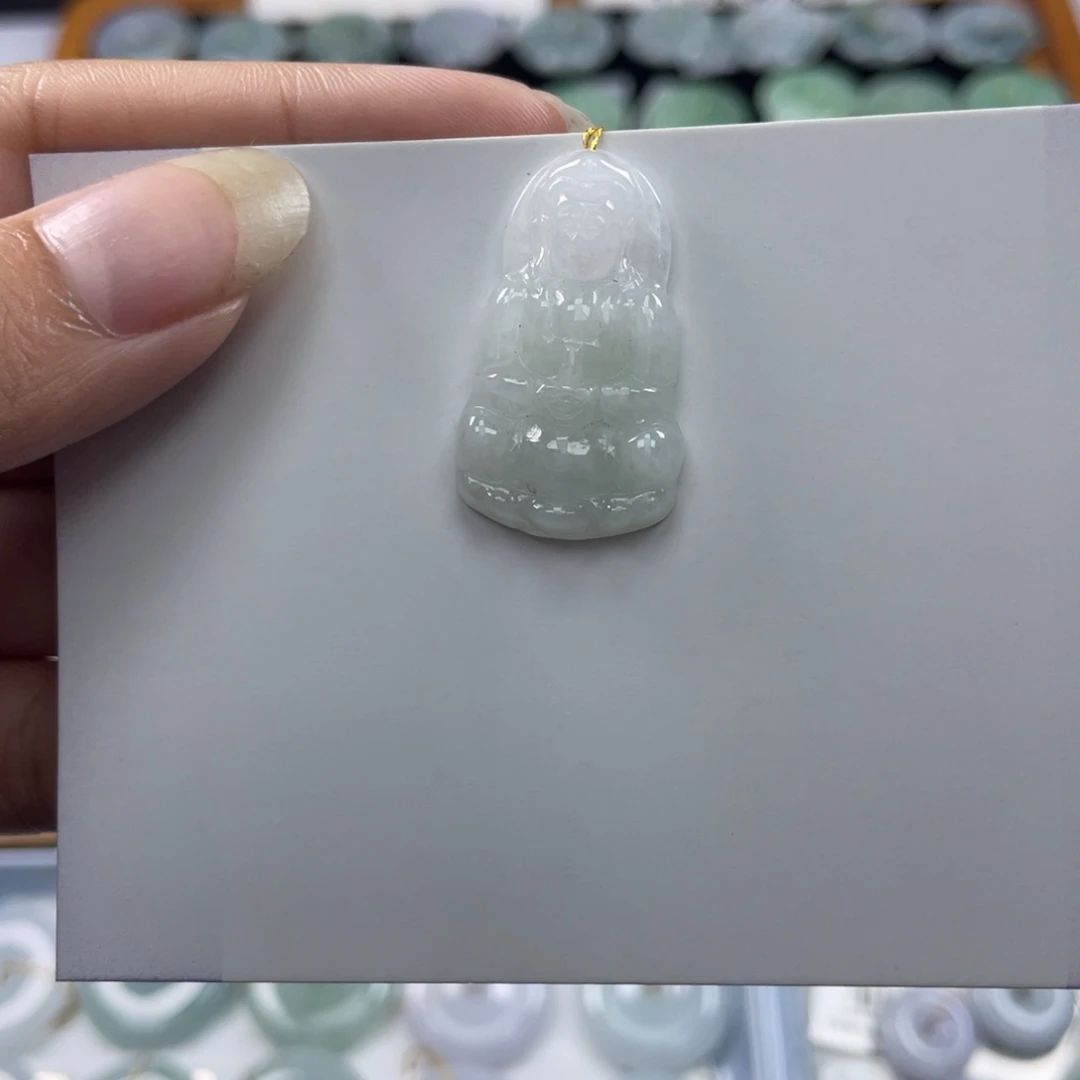 颈饰未镶嵌翡翠观音