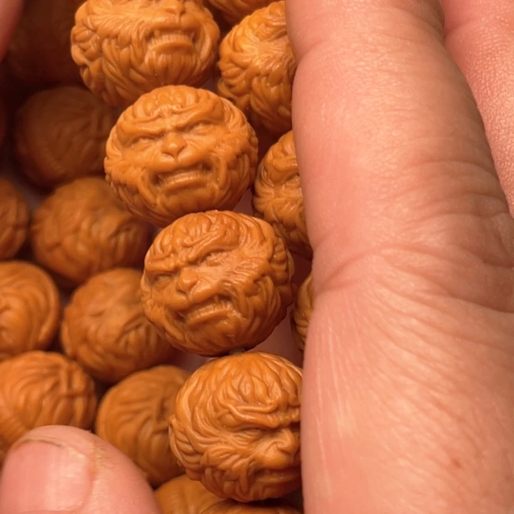 猴头核桃手串吃***。黑