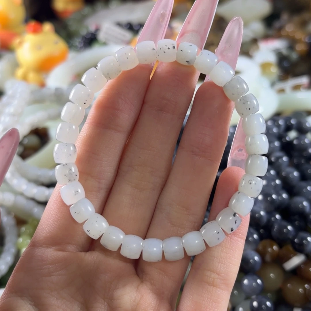 不***风和田玉未镶嵌手链326