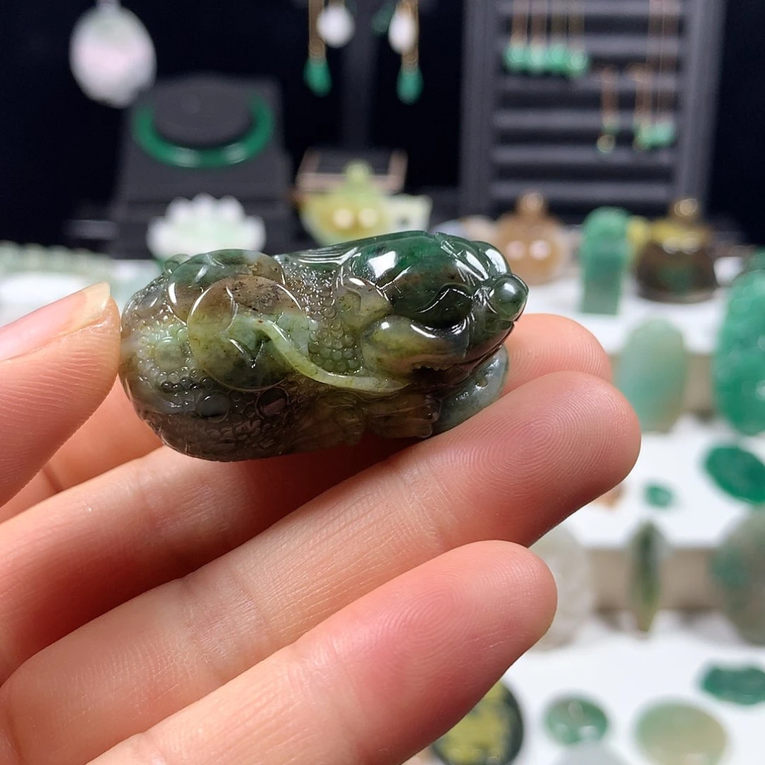 未镶嵌独山玉颈饰
