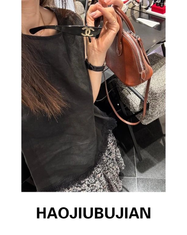 好久不见黑色一排扣毛边麻无袖上衣