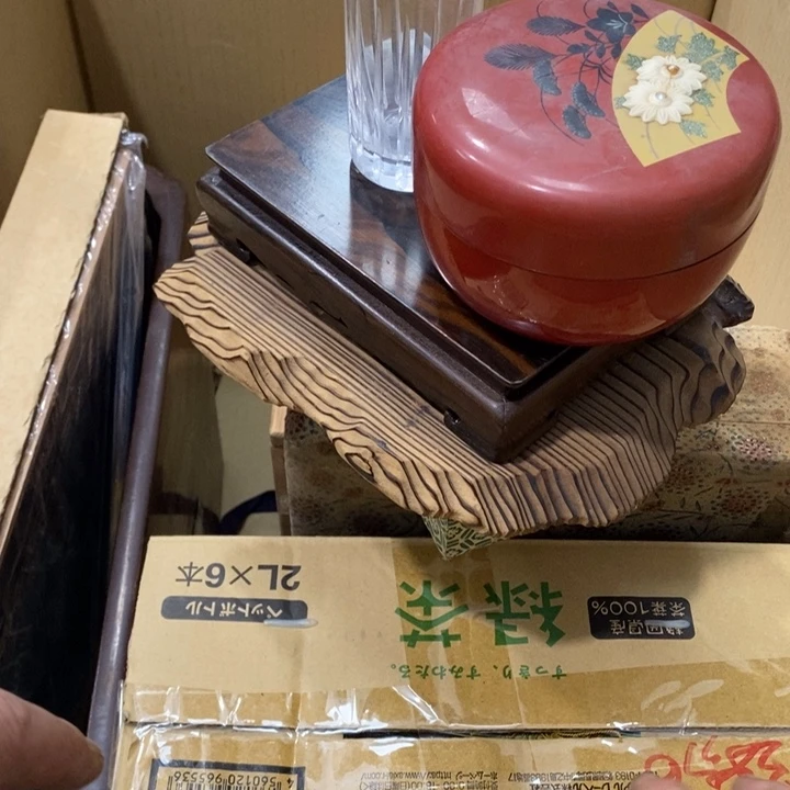 般***多中古品有微瑕，谨慎入手