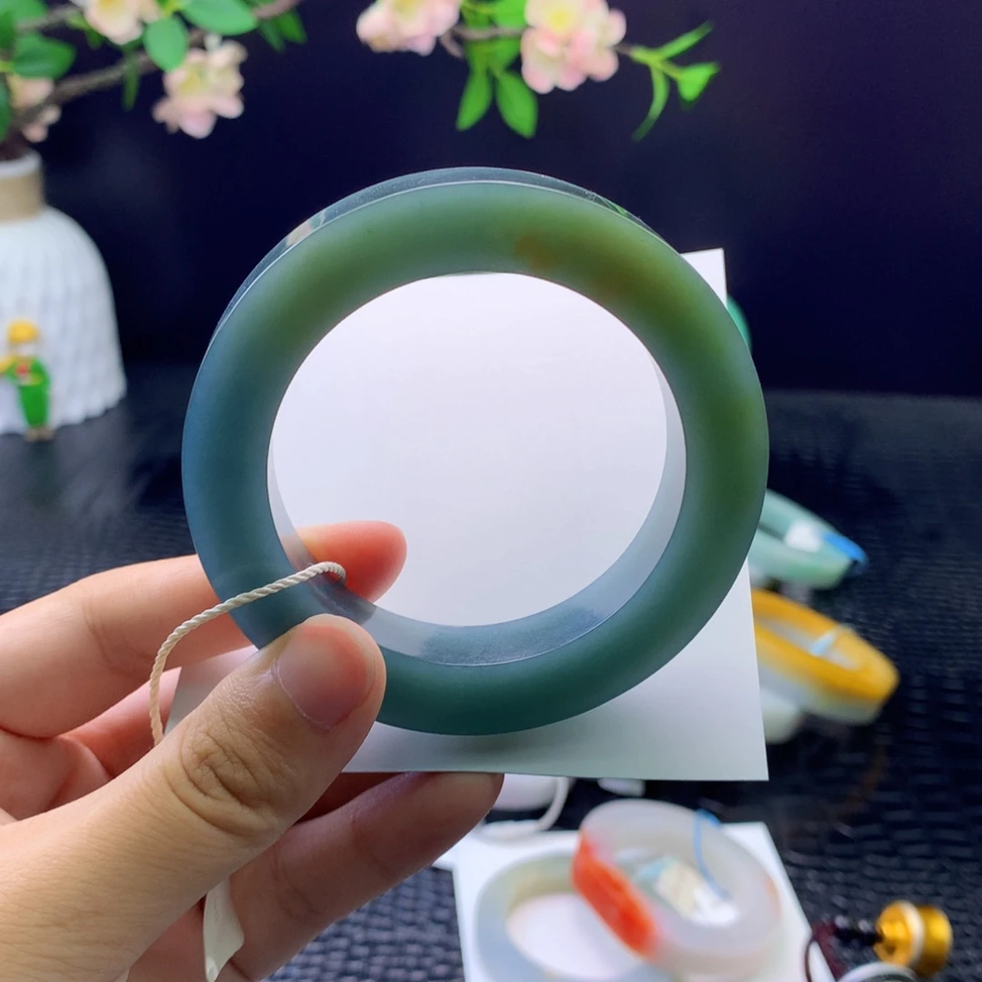未镶嵌手镯定制翡翠