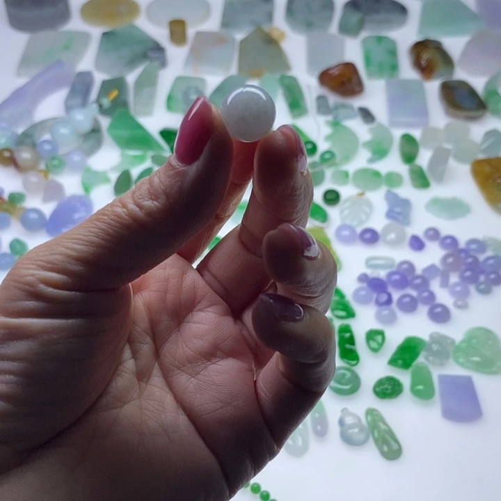 翡翠未镶嵌挂件天然翡翠