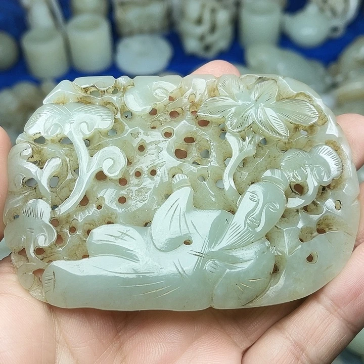 和田玉（青白玉）未镶嵌颈饰