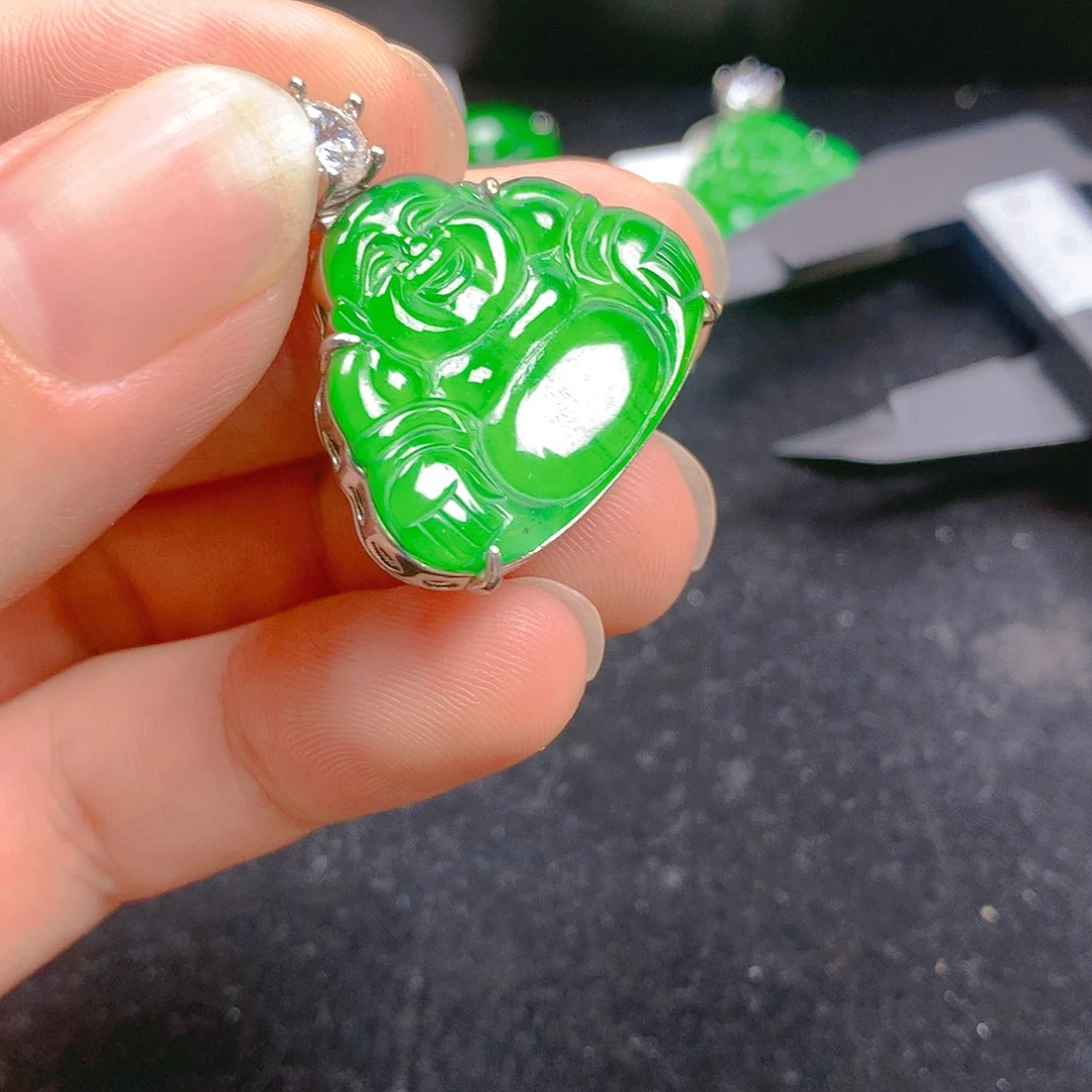 翡翠银S925镶嵌颈饰翡翠