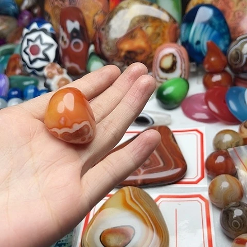 玛瑙/玉髓颈饰未镶嵌