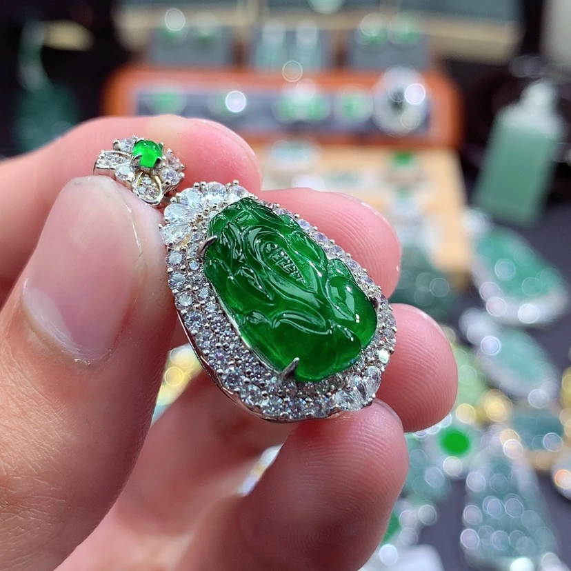 【闪购商品】翡翠颈饰未镶嵌挂件