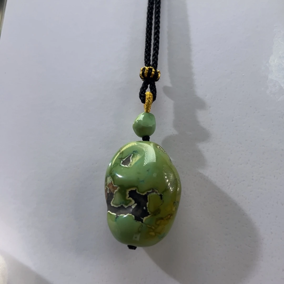 绿松石未镶嵌挂件