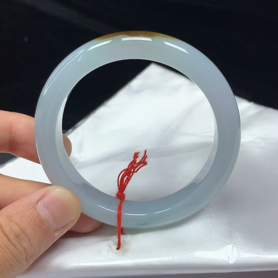 翡翠手镯（圆镯）未镶嵌54.6