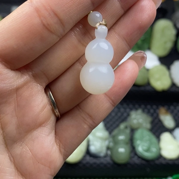 和田玉未镶嵌颈饰50