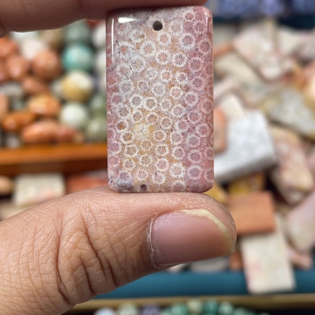 未镶嵌手镯硅化玉