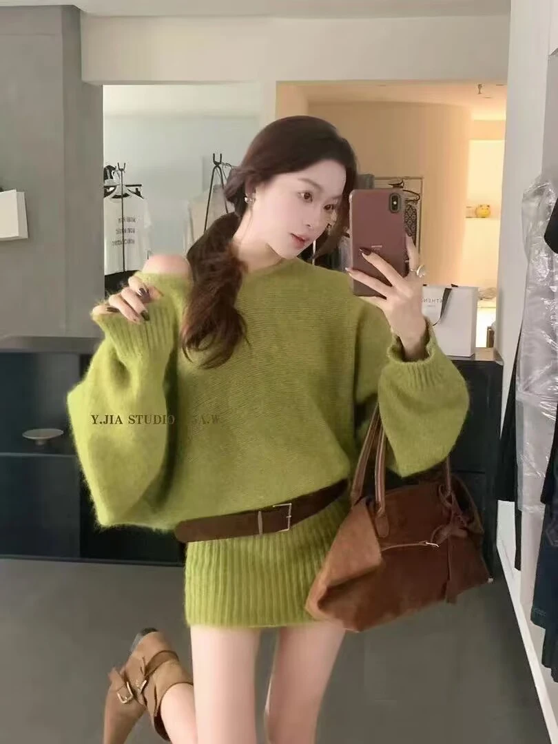 韩版慵懒风绿色圆领长袖针织连衣裙2025秋季ins穿搭宽松毛衣短裙