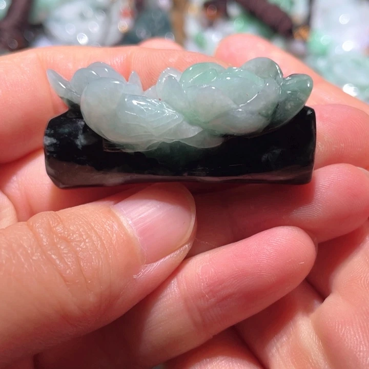 【闪购商品】翡翠颈饰未镶嵌天然翡翠