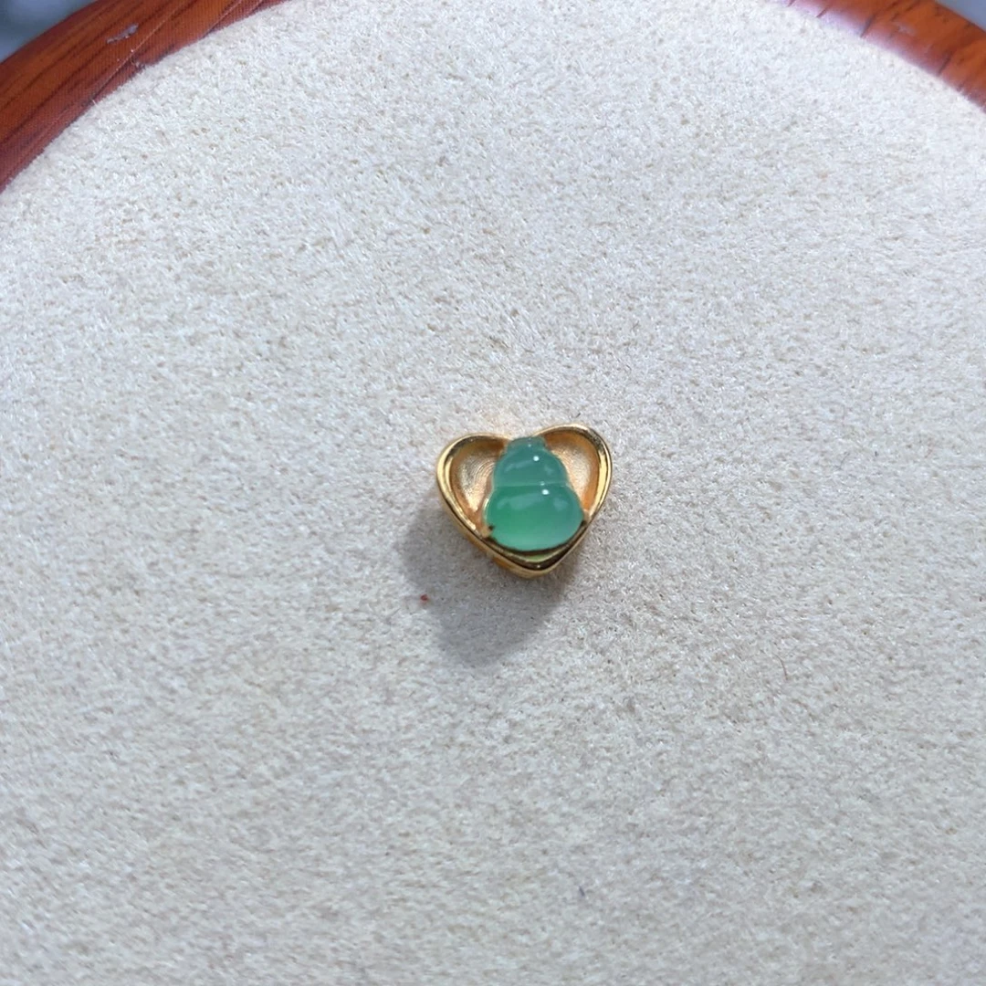 翡翠18K金镶嵌项链爱心