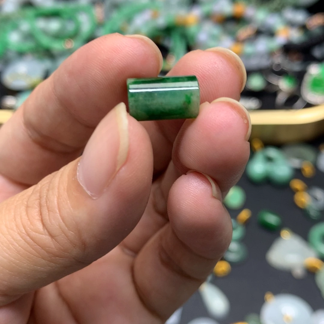 吊坠(不含链)未镶嵌翡翠有纹裂