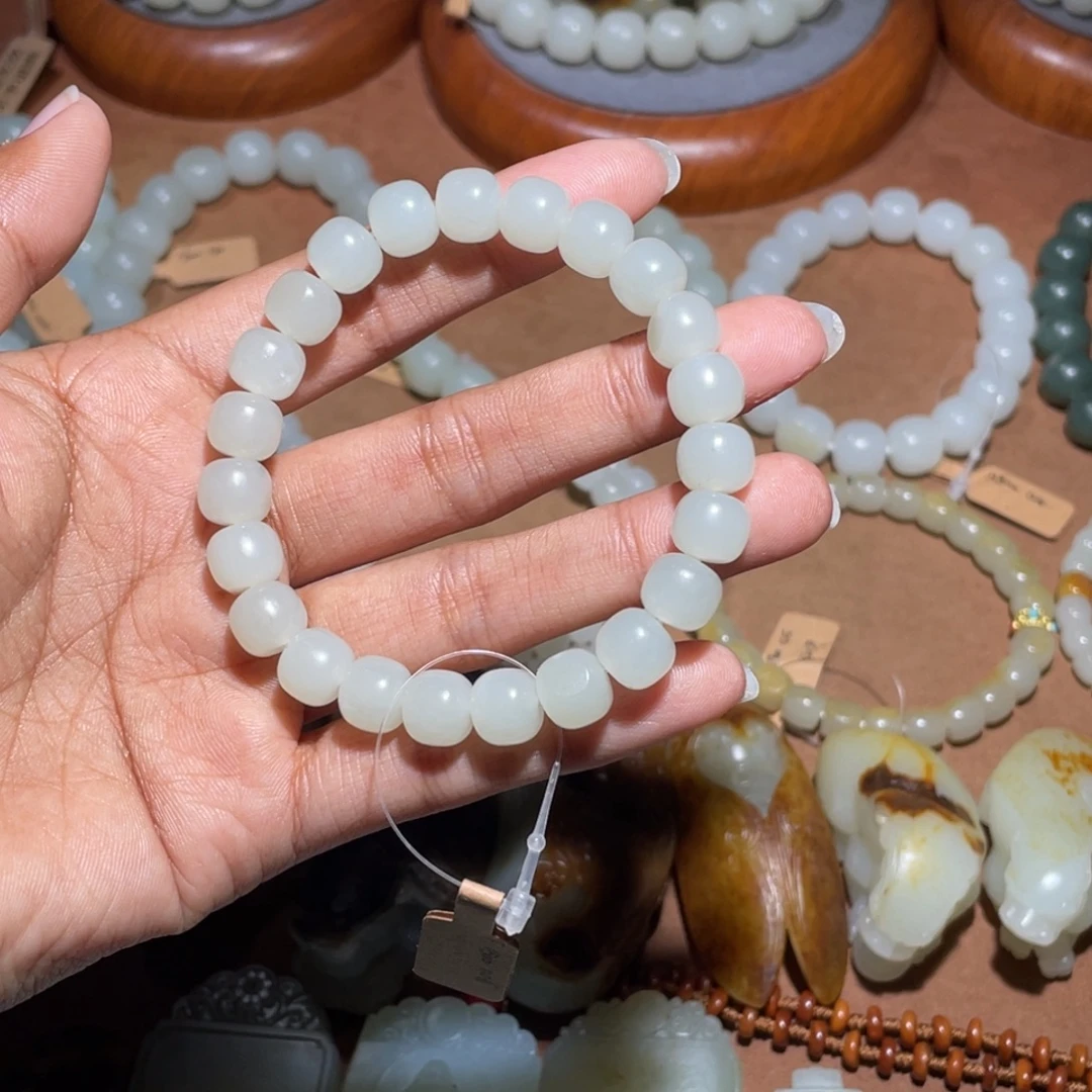 和田玉未镶嵌手串