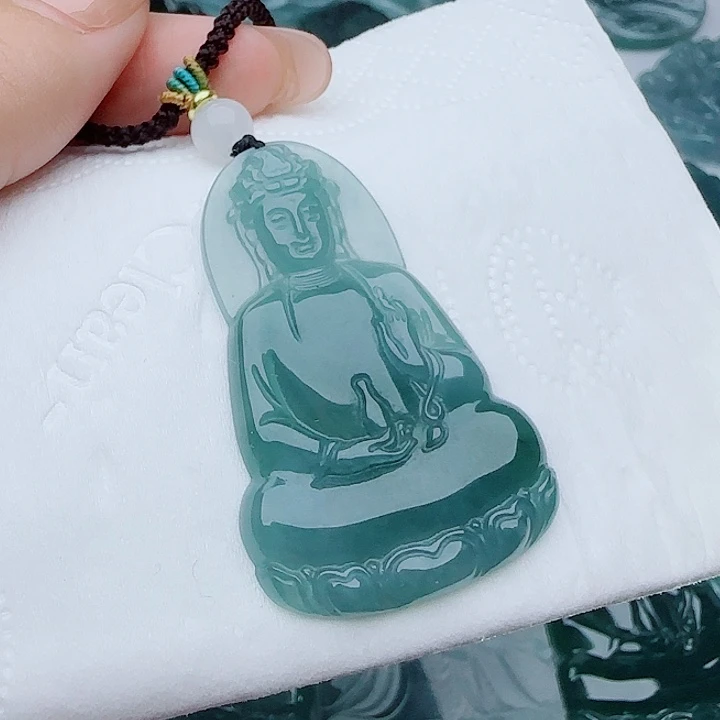 翡翠未镶嵌颈饰多样性发货天然的A货翡翠